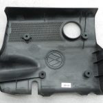 VW Passat oriģinālais motora vāks 06b103935