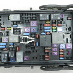Opel Insignia B oriģinālā drošinātāju kārba 39116633