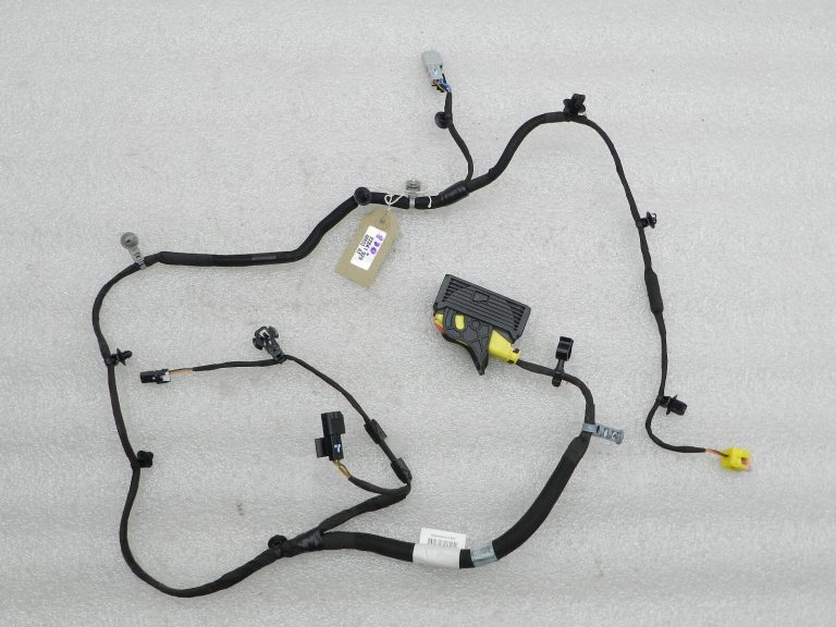 Opel Insignia B Oriģinālie sēdekļu vadi priekšējā kreisajā pusē 84178601