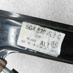 VW Golf oriģinālais loga regulators aizmugurējais labais 5G4839462B