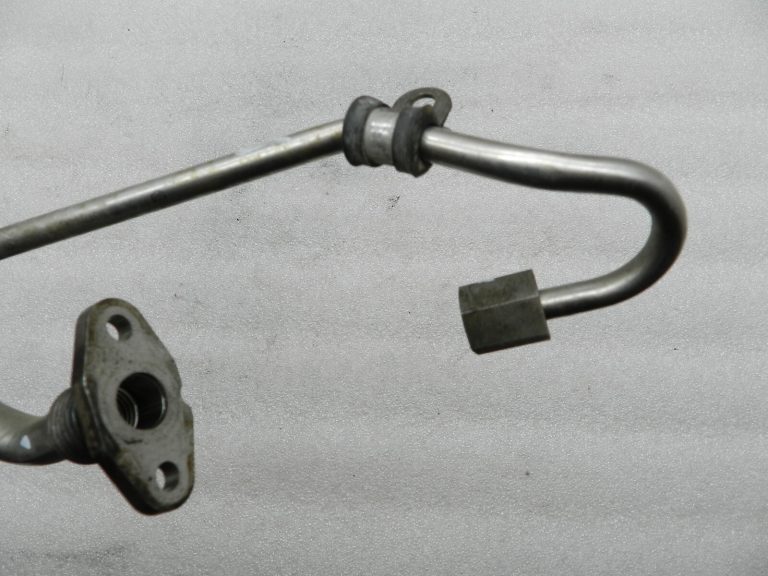 VW Seat Skoda Audi Atbalsts eļļas līnija izplūdes gāzu turbokompresors