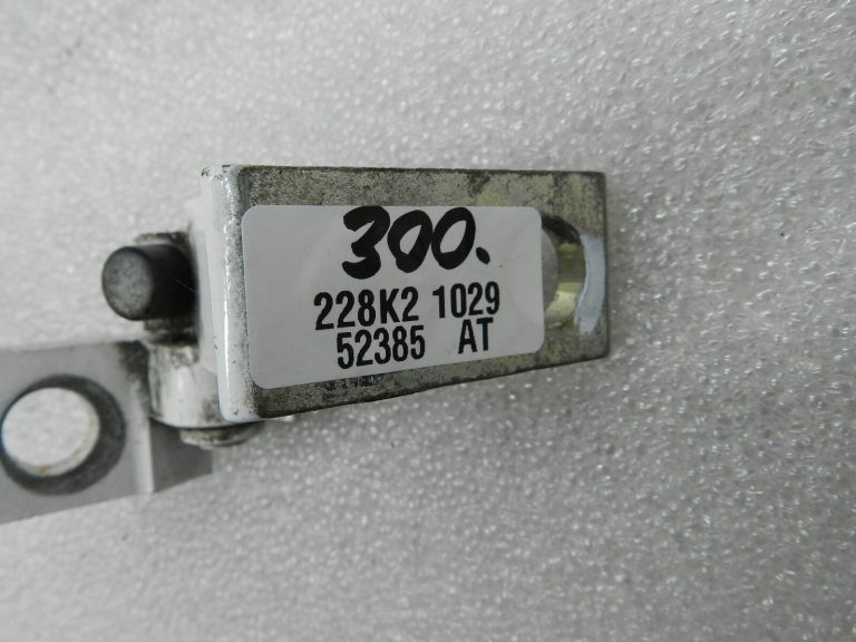 VW Audi Seat oriģinālā aizmugurējo labās puses durvju eņģe