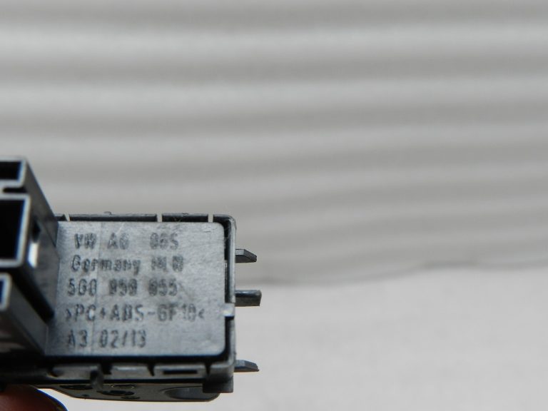 VW Audi Audi Seat Skoda Oriģināls slēdža slēdzis elektriskajam logu regulatoram