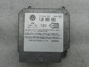 VW oriģinālais gaisa spilvenu vadības bloks Gaisa spilvenu vadības bloks