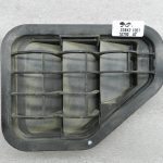 VW Tiguan oriģinālā virsbūves ventilācijas režģis pa labi