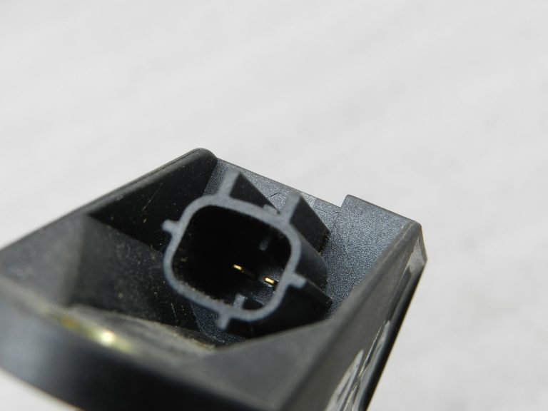 VW Seat Ford oriģinālais drošības spilvena sensors trieciena sensors avārijas sensors – KODS 1