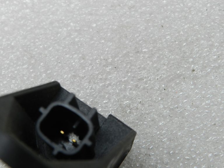VW Seat Ford oriģinālais drošības spilvena sensors trieciena sensors avārijas sensors – KODS 4