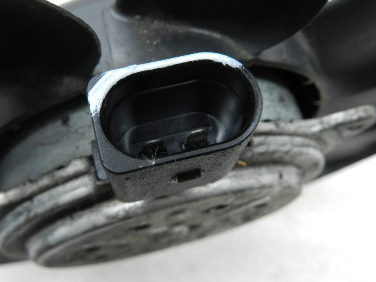 Audi A6 oriģinālais ventilatora motora ritenis radiatora ventilators