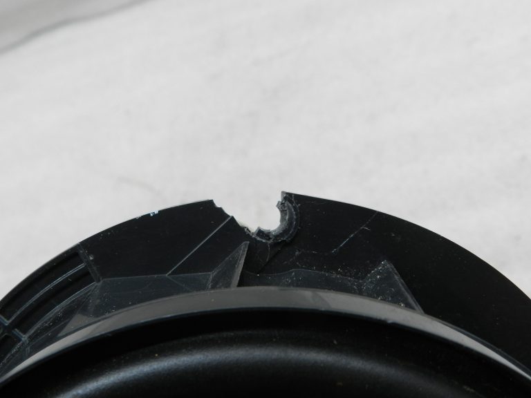 VW Golf oriģinālais skaļrunis aizmugurējais priekšējais DEFEKTĪVS!
