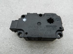 A6 4G A7 4G A8 4H Oriģinālais servomotors gaisa kondicionēšanas apsildes priekšējā daļa