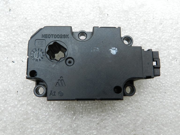 A6 4G A7 4G A8 4H Oriģinālais servomotors gaisa kondicionēšanas apsildes priekšējā daļa
