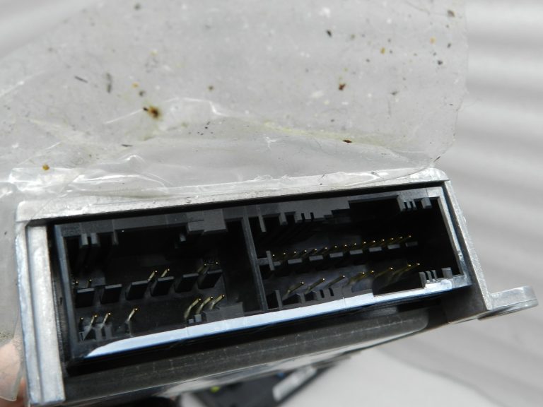 Peugeot 508 oriģinālais gaisa spilvenu vadības bloks