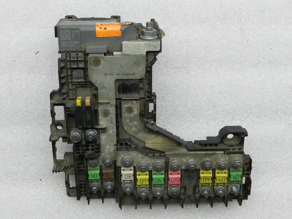 Peugeot 508 original power distributor battery battery module