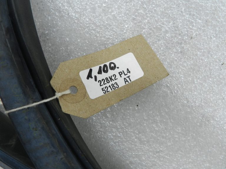 Seat Leon oriģinālais durvju blīvējums aizmugurējā labā kreisā