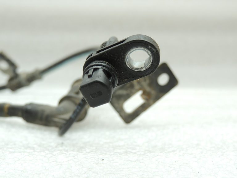 OEM Mazda CX5 I ABS riteņu ātruma sensors aizmugurējais kreisais KA0G-43-7EY