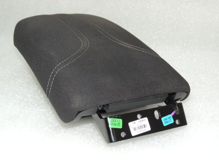 Nissan Qashqai J11 centrālais roku balsts tekstilmateriāls 96920HV50A 969304EA0A