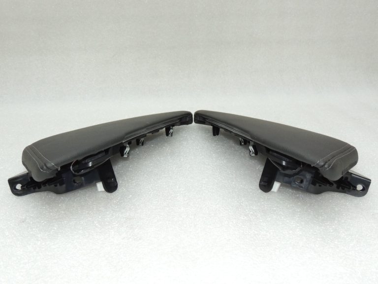 Nissan Qashqai J11 centrālās konsoles vāka komplekts priekšējais ar LED 969934EA0A