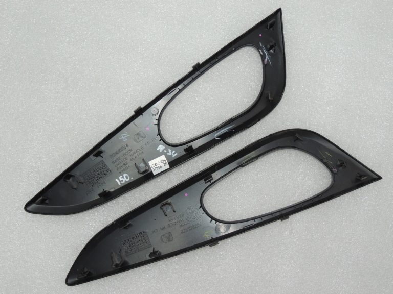 Nissan Qashqai J11 Iekšējo durvju vāka un aizmugurējā vāka komplekts 826824EA1A 826834EA1A
