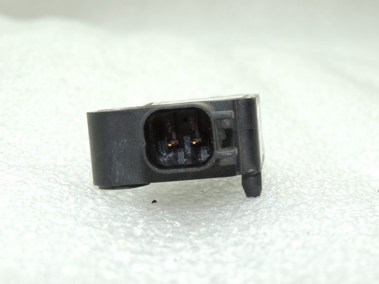 Volvo V50 avārijas sensors pa kreisi 30737139
