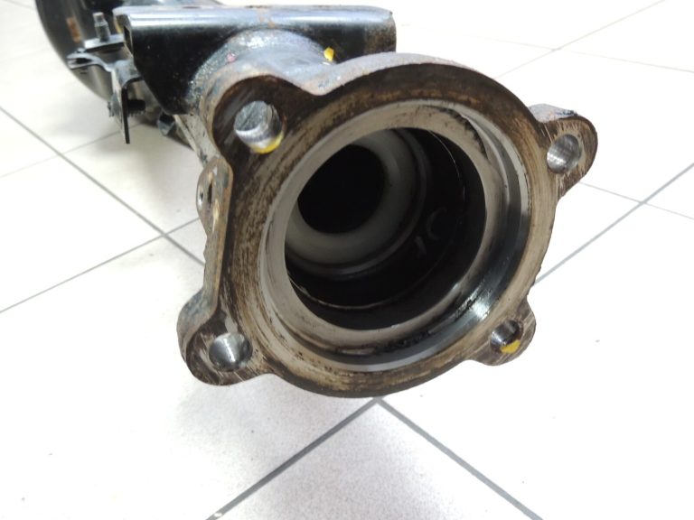 Ford Ranger P375 2.0TDCi aizmugurējās ass korpuss AB39-4010-CE JB38-4001-CHA 5247045
