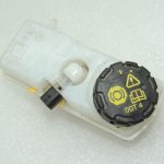 Renault Captur I J87 Bremžu galvenā cilindra šķidruma rezervuārs 460915125R