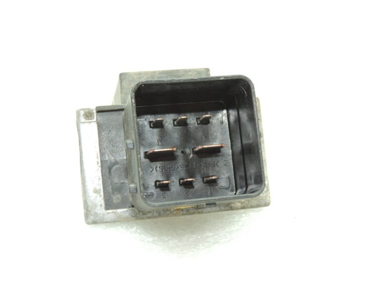 Renault Nissan Nissan Dacia Mercedes Kvēlspuldzes relejs 110678071R