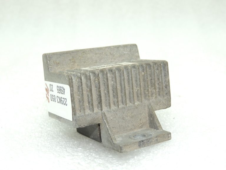 Renault Nissan Nissan Dacia Mercedes Kvēlspuldzes relejs 110678071R