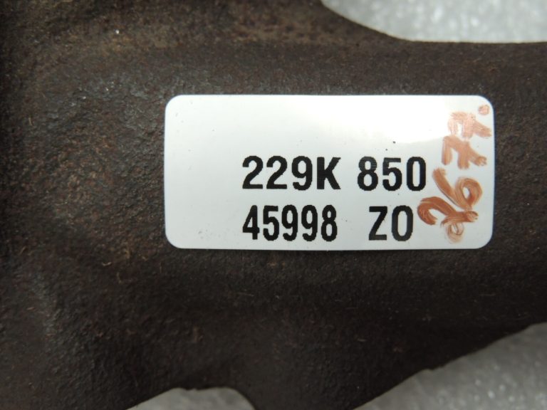 Renault Captur 1.5dci izplūdes kolektors 140040840R