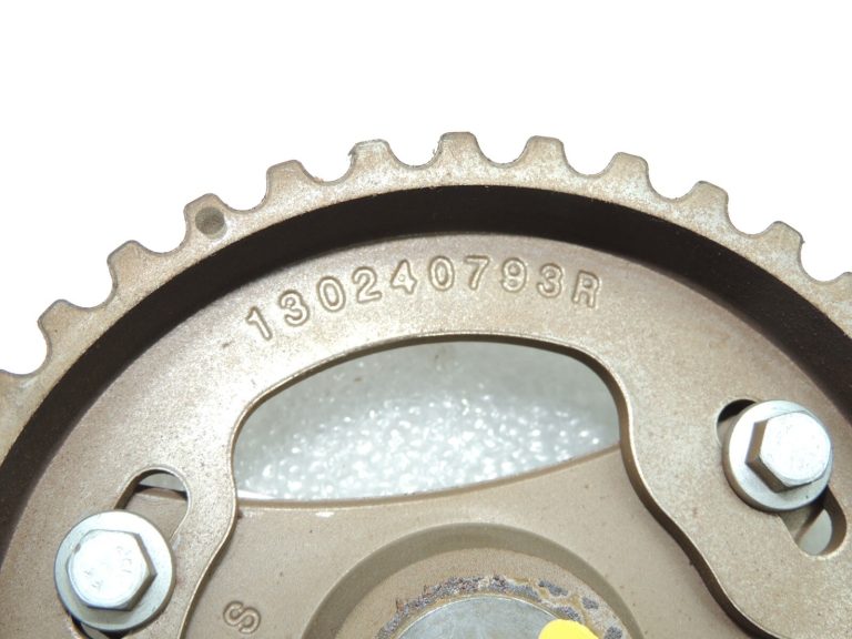 OEM Renault skriemeļa ritenis 130242580R 7701478037