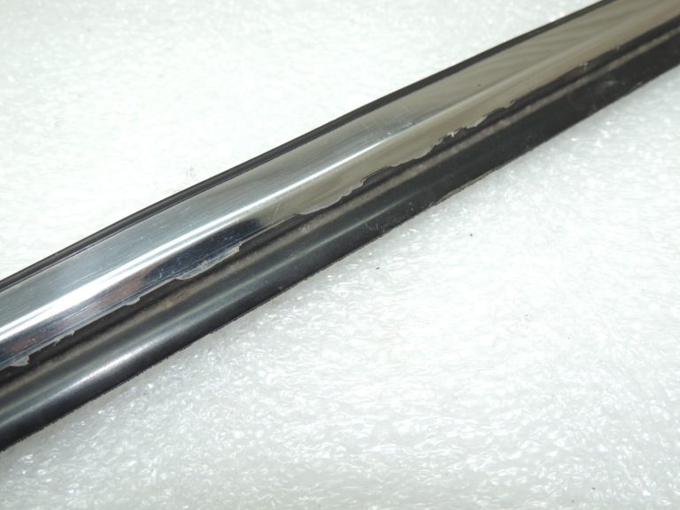 Toyota Avensis T27 Aizmugures kreiso durvju līstes 7572205040