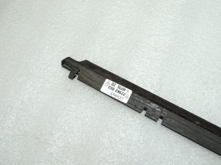 Toyota Avensis T27 Aizmugures kreiso durvju līstes 7572205040