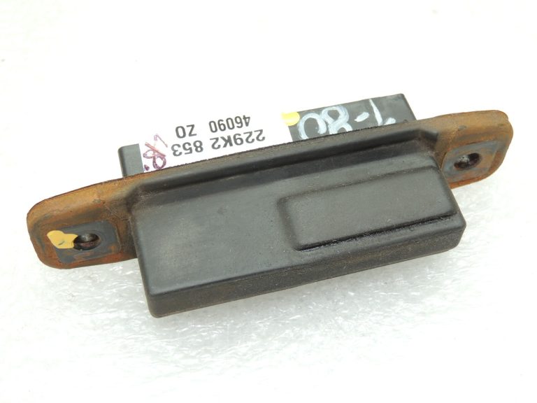 Toyota Avensis T27 aizmugurējo durvju rokturis atveres slēdzis 8484028030