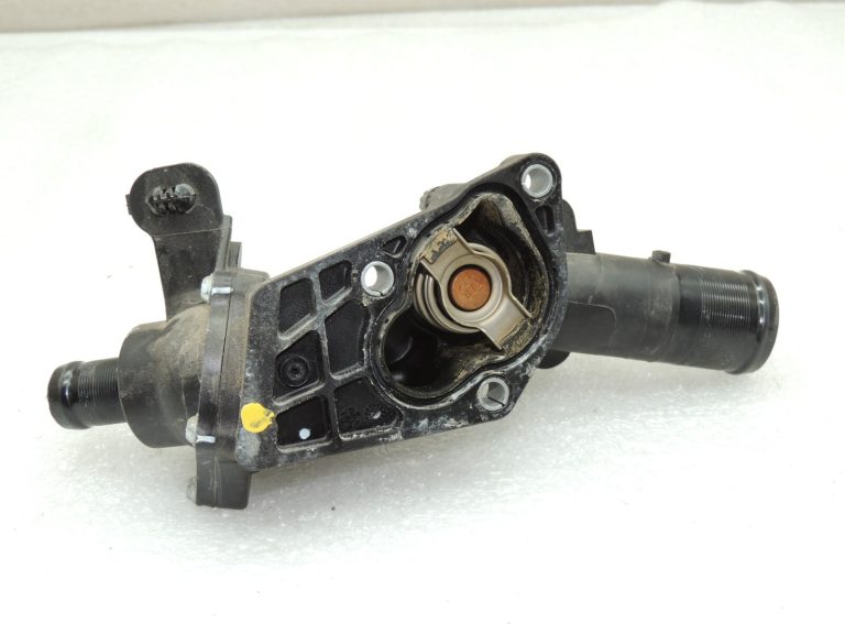 Renault Dacia Nissan Dzesēšanas šķidruma termostata korpuss 110602770R