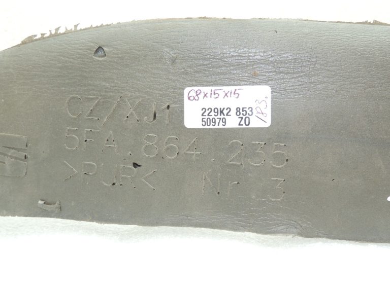 Seat Cupra Leon KL8 Izolācijas putas priekšējais kreisais 5FA864235