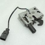 Seat Cupra Leon KL8 Dzinēja pārsega slēdzene Dzinēja pārsega slēdzene 4K0823509A