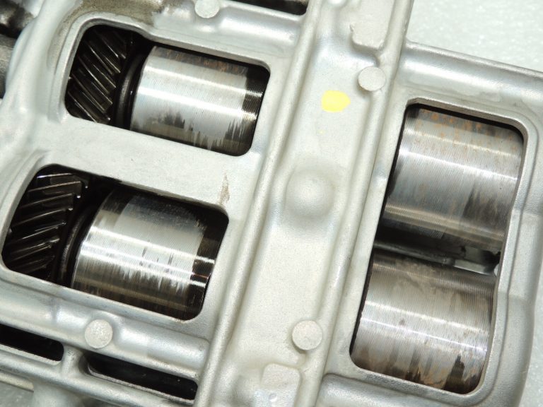 Honda 2.2CDTi N22A2 balansiera vārpstas eļļas sūknis 15110RBDE01