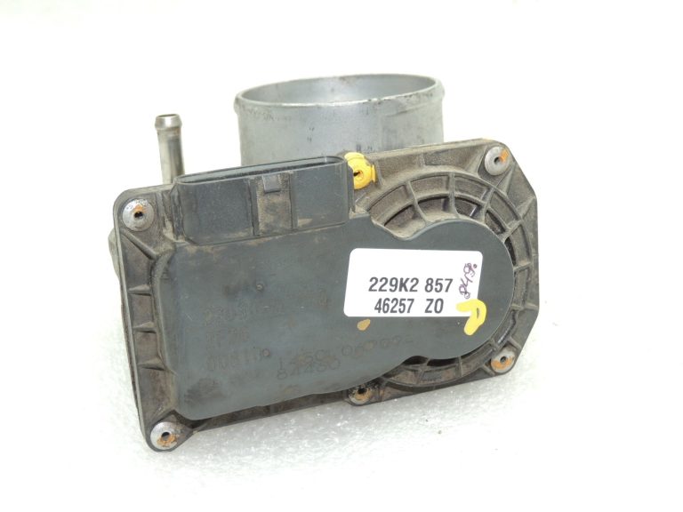 OEM Toyota Auris Avensis Corolla RAV4 IV Verso droseļvārsts 220300T050
