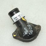 OEM Toyota Avesnis T27 termostata korpuss 163210T010
