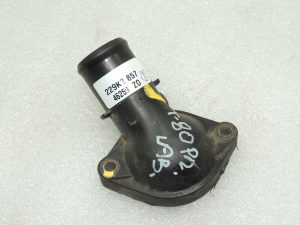 OEM Toyota Avesnis T27 termostata korpuss 163210T010