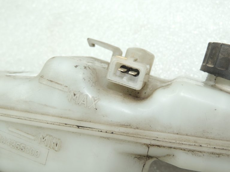 OEM Toyota Avensis T27 galvenais bremžu cilindrs 4720109380