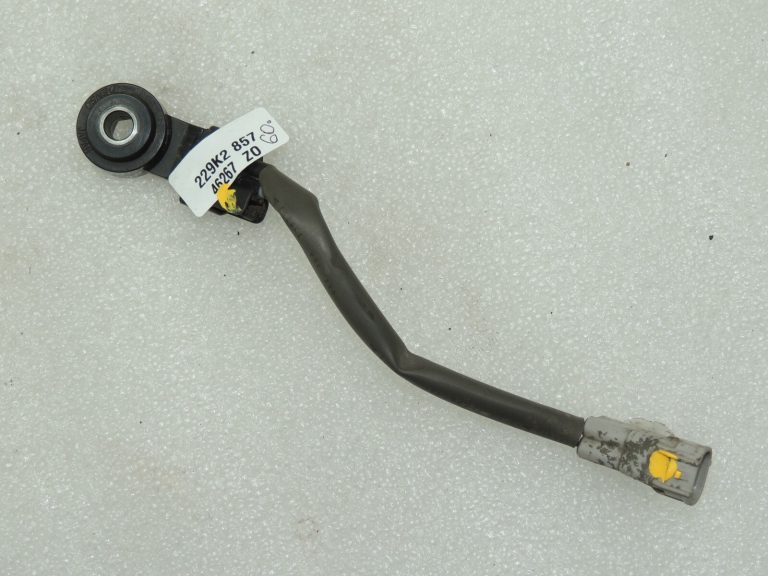 OEM Toyota Avensis T27 2ZRFAE Knock sensors 8961502020