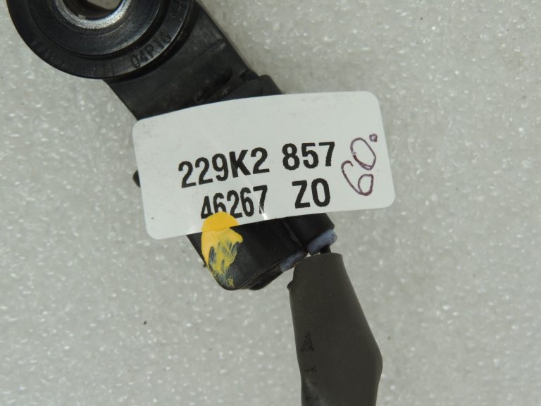OEM Toyota Avensis T27 2ZRFAE Knock sensors 8961502020