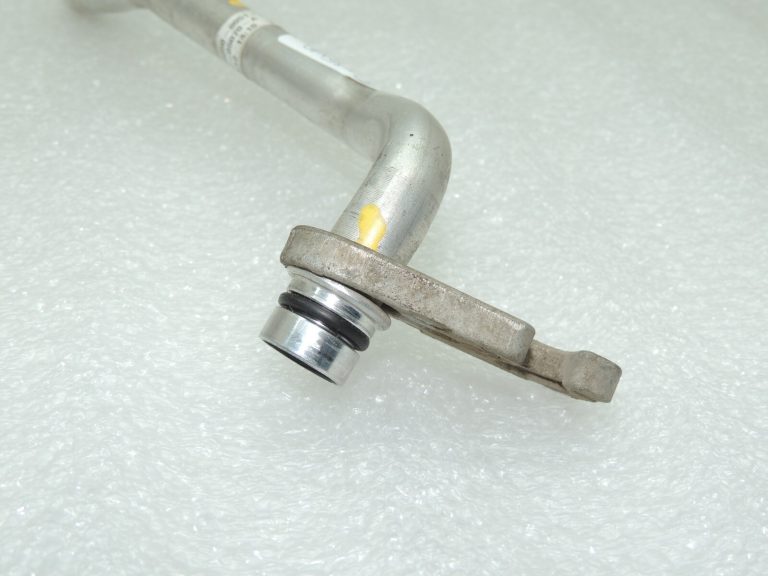 OEM Toyota Avensis T27 gaisa kondicionēšanas caurule 8870705070
