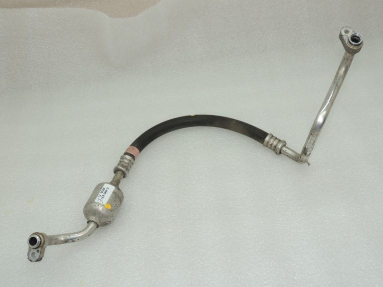 OEM Toyota Avensis T27 gaisa kondicionēšanas šļūtene 8870405390