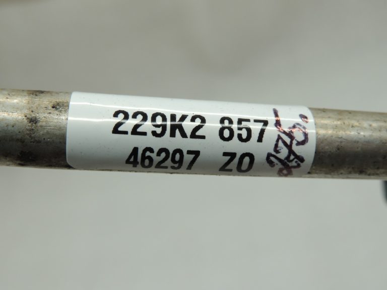 OEM Toyota Avensis T27 gaisa kondicionēšanas šļūtene 8870305360