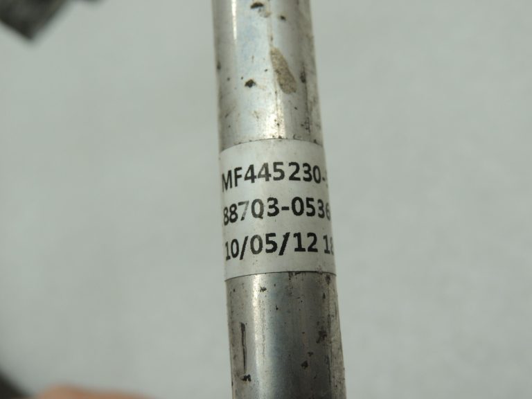 OEM Toyota Avensis T27 gaisa kondicionēšanas šļūtene 8870305360