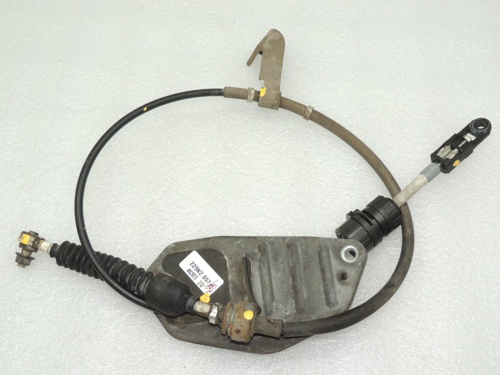 Подлинный трос переключения автоматической трансмиссии Toyota Avensis T27 3382020A50