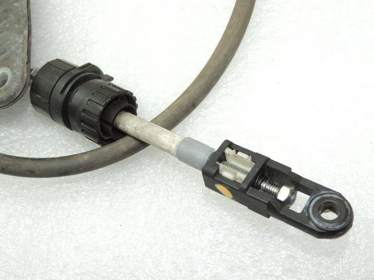 Oriģināla Toyota Avensis T27 automātiskās transmisijas pārslēgšanas trose 3382020A50