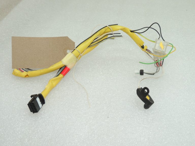 Renault Captur I J87 elektroinstalācijas instalācijas remonts ārējais spogulis pa labi 963018492R