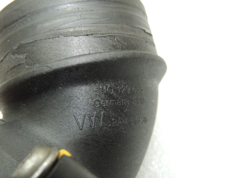VW Tiguan 5N 2.0TDi ieplūdes kolektora turbokompresors 3C0129635
